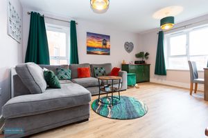 Sitting / Dining Room- click for photo gallery